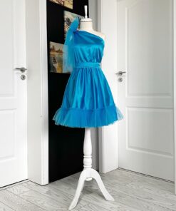 Rochie pe o parte scurta din Satin cu bordura si tulle la umar 202435