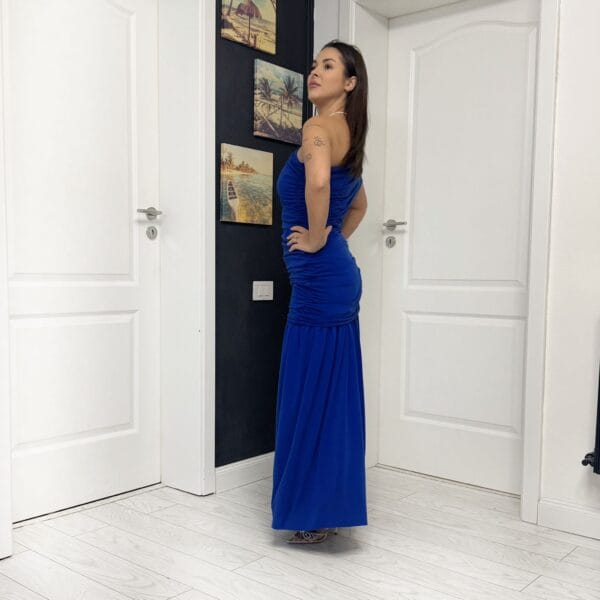 Rochie lungă albastru regal one-shoulder drapată