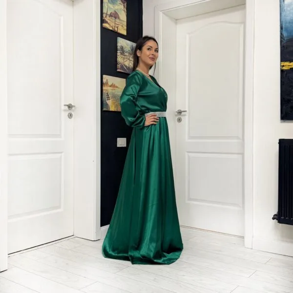 Rochie lunga cu bust petrecut si maneci lungi 202616