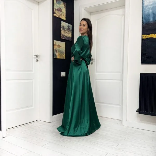 Rochie lunga cu bust petrecut si maneci lungi 202616
