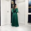 Rochie lunga cu umeri goi mâneci clopot și perle 202612