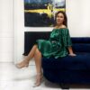 Rochie scurta cu umeri goi mâneci clopot și perle 202611